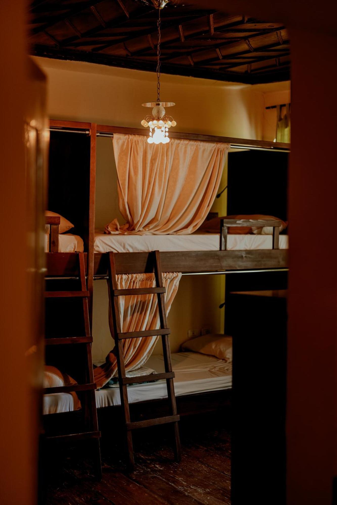 Berat Backpackers Hostel Екстериор снимка